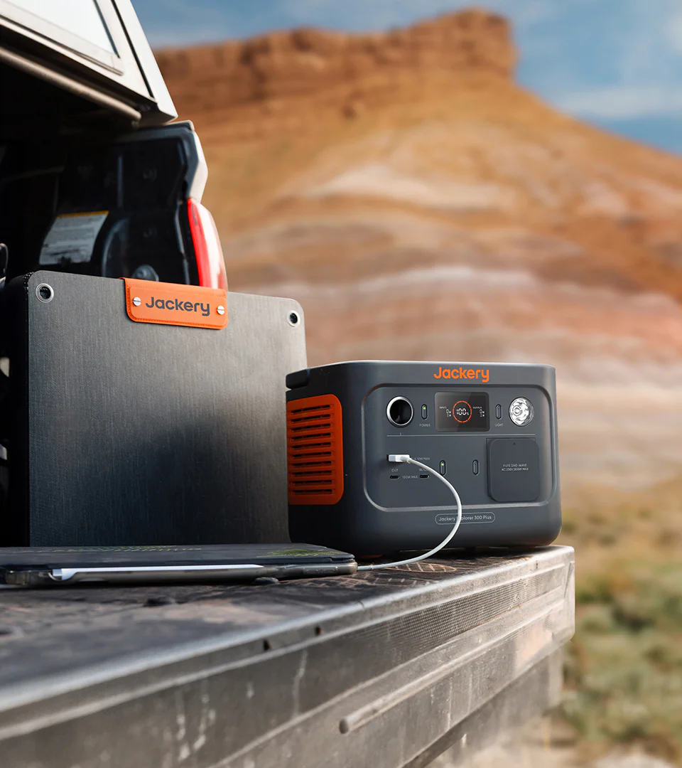 Jackery explorer 300 plus 6