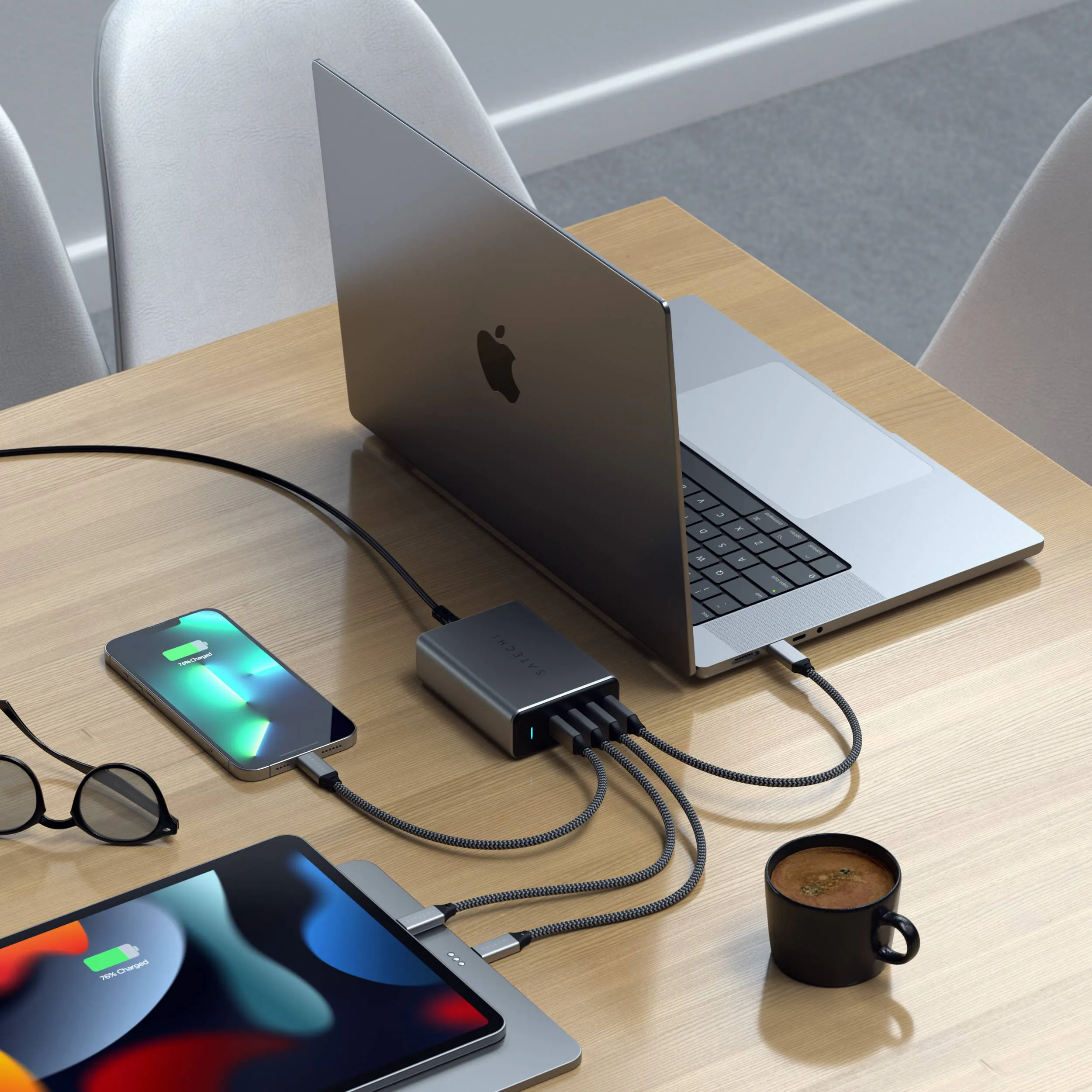 165w charger lifestyle satechi